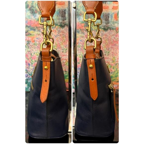 EUC Dooney & Bourke Leather Raleigh Roxy Navy Bucket Bag - Picture 5 of 11